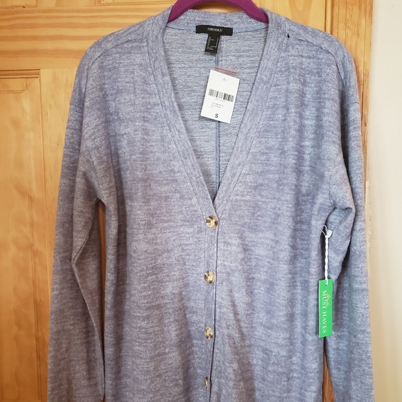 Womans sweater - Picture 1 of 5